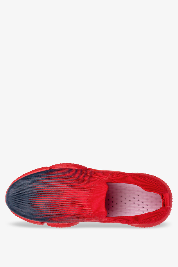 Czerwone buty sportowe slip on Casu 26-3-22-2R