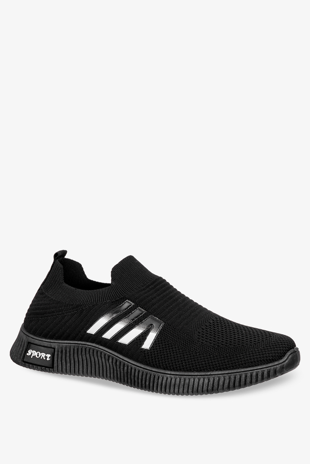 Czarne buty sportowe slip on Casu 21-3-22-B