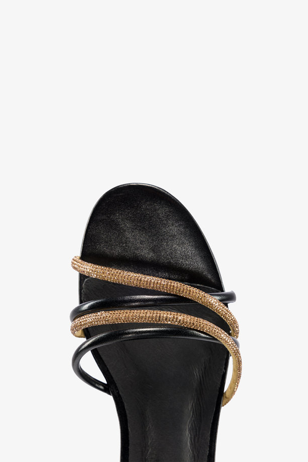 Czarne sandały z cyrkoniami damskie na niskim ozdobnym obcasie z zakrytą piętą pasek wokół kostki skórzana wkładka Casu U24X10-B