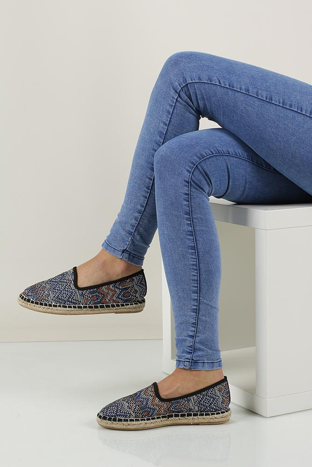 ESPADRYLE LES TROPEZIENNES 07675 PERSAN