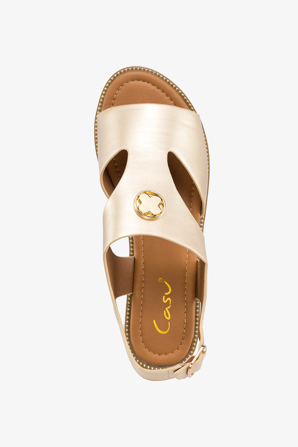 Złote sandały z dekoracją damskie na ozdobnej płaskiej podeszwie Casu K24X14-G