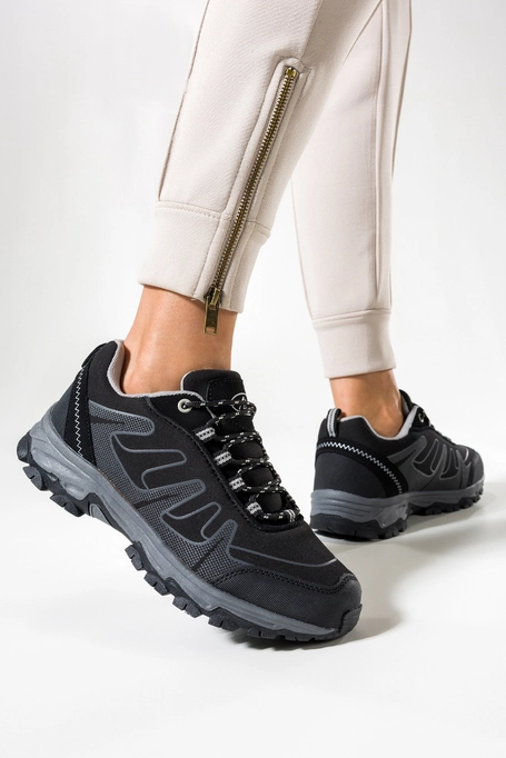 Czarne buty trekkingowe damskie sznurowane z szarymi dodatkami softshell Casu B2116-1