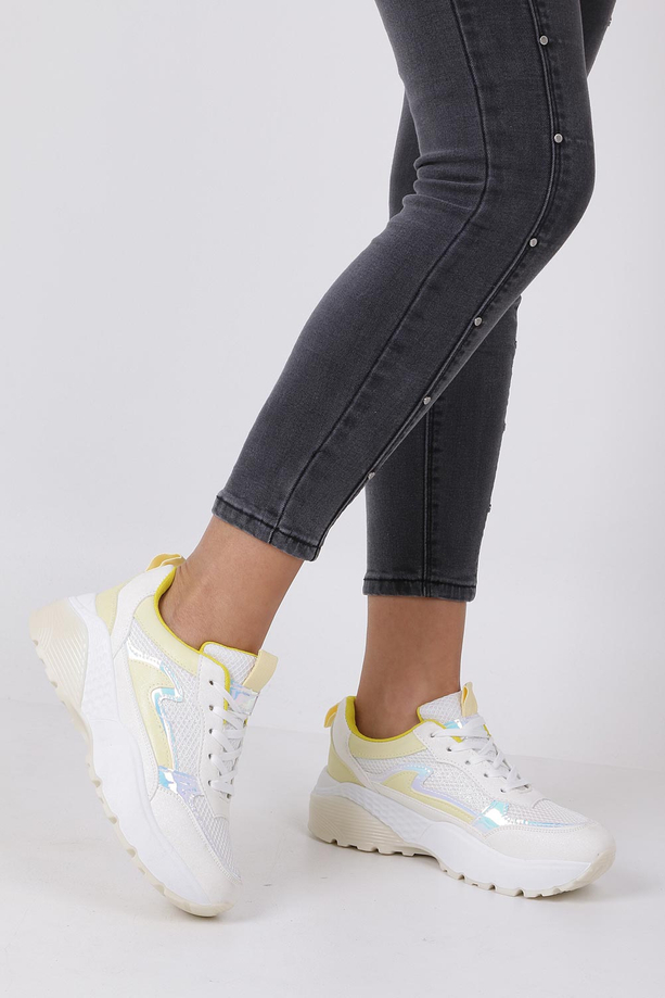 Białe buty sportowe sneakersy sznurowane Casu 7-K662D