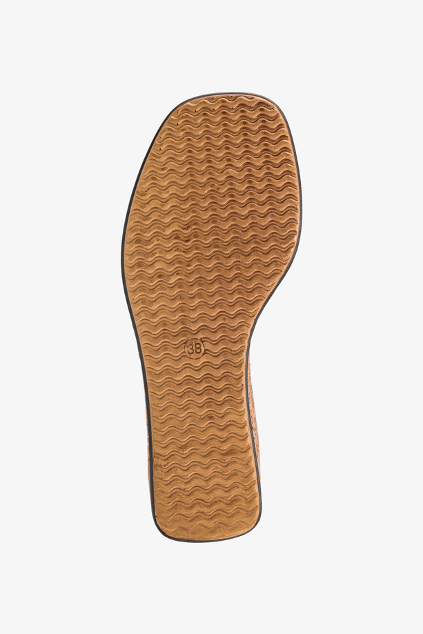 Białe sandały damskie Sergio Leone z klamrą na ozdobnym koturnie skórzana wkładka wzór wężowy SK229-CA
