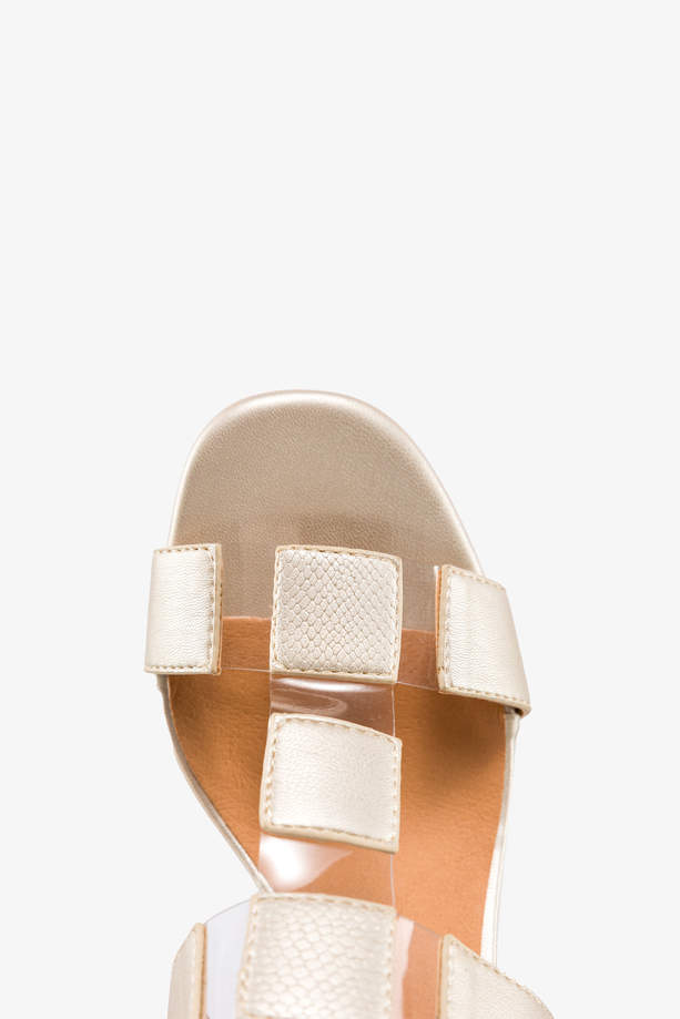 Beżowe sandały damskie na ozdobnym klocku ze skórzaną wkładką Casu U24X12-PG